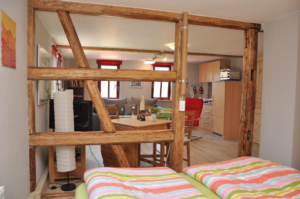דירות Plaue  Cafe Landart Im Thueringer Finistere חדר תמונה
