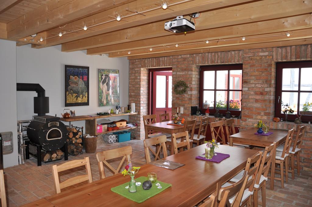 דירות Plaue  Cafe Landart Im Thueringer Finistere מראה חיצוני תמונה