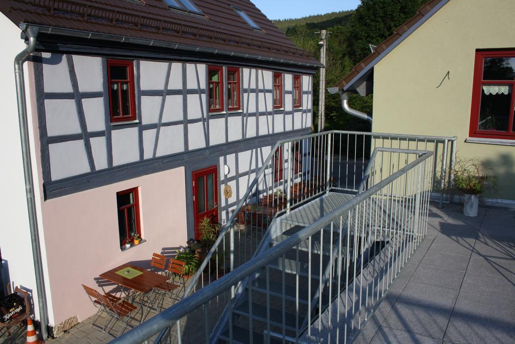 דירות Plaue  Cafe Landart Im Thueringer Finistere חדר תמונה