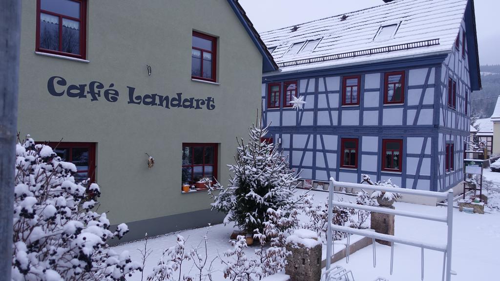 דירות Plaue  Cafe Landart Im Thueringer Finistere מראה חיצוני תמונה